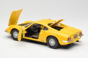 Ferrari Dino 246 GT Jaune Anson 1:18 30301W Métal Moulé — image 5 sur 8