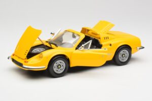 Ferrari Dino 246 GTS Jaune Hot Wheels 1:18 23920 Métal Moulé — image 2 sur 8