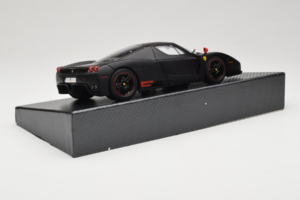 Ferrari Enzo Matt Black Édition Limitée BBR 1:18 HE180029 Métal Moulé — image 4 sur 9