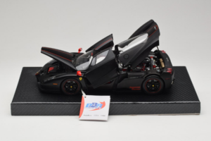 Ferrari Enzo Matt Black Édition Limitée BBR 1:18 HE180029 Métal Moulé