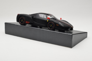 Ferrari Enzo Matt Black Édition Limitée BBR 1:18 HE180029 Métal Moulé — image 5 sur 9