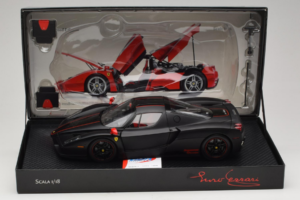 Ferrari Enzo Matt Black Édition Limitée BBR 1:18 HE180029 Métal Moulé — image 9 sur 9