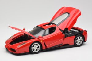 Ferrari Enzo Rouge Hot Wheels 1:18 56293 Métal Moulé — image 2 sur 8