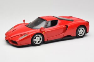 Ferrari Enzo Rouge Hot Wheels 1:18 56293 Métal Moulé
