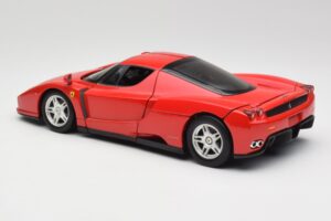 Ferrari Enzo Rouge Hot Wheels 1:18 56293 Métal Moulé — image 7 sur 8