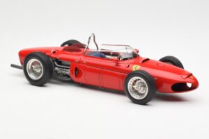 Ferrari Dino 156 Sharknose F1 1961 CMC 1:18 M-078 Métal Moulé — image 4 sur 6