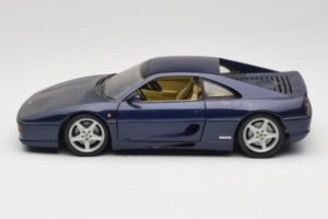 Ferrari F355 Berlinetta Bleu Métallisé UT Models 1:18 180074020-B1 Métal Moulé — image 4 sur 8