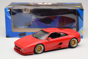 Ferrari F355 Berlinetta Rouge Avec Jantes Or Personnalisées UT Models 1:18 180074020-P5 Métal Moulé — image 8 sur 8