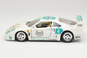 Ferrari F40 4444 Tage Garanta #4 Blanc Bburago 1:18 3332-W5 Métal Moulé — image 4 sur 8