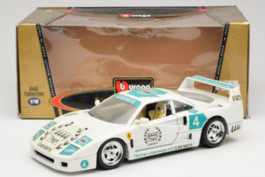 Ferrari F40 4444 Tage Garanta #4 Blanc Bburago 1:18 3332-W5 Métal Moulé — image 8 sur 8