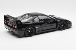 Ferrari F40 Noir Kyosho 1:18 08416BK Métal Moulé — image 4 sur 10