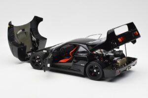 Ferrari F40 Noir Kyosho 1:18 08416BK Métal Moulé — image 7 sur 10
