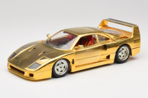 Ferrari F40 Chrome Gold Limited Edition 250 pcs Bburago 1:18 3332-G1 Métal Moulé