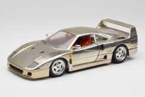 Ferrari F40 Chrome Silver Bburago 1:18 3401 Métal Moulé