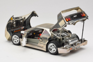 Ferrari F40 Chrome Silver Bburago 1:18 3401 Métal Moulé — image 5 sur 8