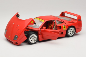 Ferrari F40 Club Deutschland Rouge Bburago 1:18 3032-L3 Métal Moulé — image 2 sur 8