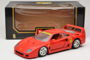 Ferrari F40 Club Deutschland Rouge Bburago 1:18 3032-L3 Métal Moulé — image 8 sur 8