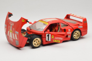 Ferrari F40 Evoluzione #1 Pirelli Rouge 1992 Bburago 1:18 3042-P1 Métal Moulé — image 2 sur 8