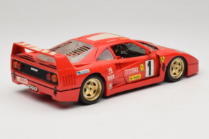 Ferrari F40 Evoluzione #1 Pirelli Rouge 1992 Bburago 1:18 3042-P1 Métal Moulé — image 3 sur 8
