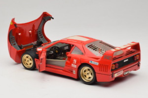 Ferrari F40 Evoluzione #1 Pirelli Rouge 1992 Bburago 1:18 3042-P1 Métal Moulé — image 5 sur 8