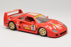 Ferrari F40 Evoluzione #1 Pirelli Rouge 1992 Bburago 1:18 3042-P1 Métal Moulé — image 6 sur 8