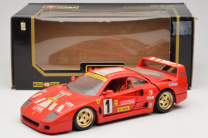 Ferrari F40 Evoluzione #1 Pirelli Rouge 1992 Bburago 1:18 3042-P1 Métal Moulé — image 8 sur 8