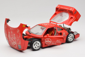 Ferrari F40 Evoluzione FC Nürnberg Special Edition Rouge Bburago 1:18 3042-FCN Métal Moulé — image 2 sur 8