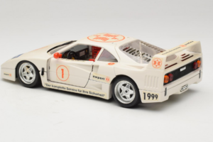 Ferrari F40 #1 Expert Blanc 1987 Bburago 1:18 3332-W2 Métal Moulé — image 7 sur 8