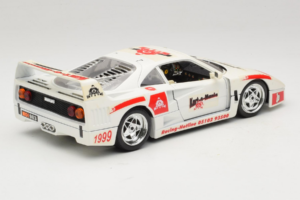 Ferrari F40 Kart-o-Mania Blanc Bburago 1:18 3332-W3 Métal Moulé — image 3 sur 8