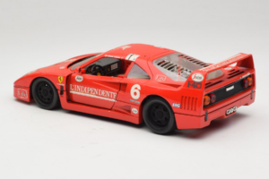 Ferrari F40 #6 V. Colombo L'Indipendente Rouge 1987 Bburago 1:18 3032-L1 Métal Moulé — image 7 sur 8