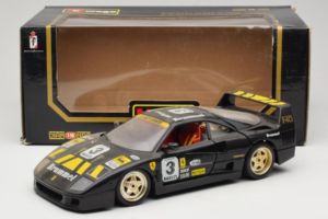Ferrari F40 Magneti Marelli #3 Noir Bburago 1:18 3022-B1 Métal Moulé — image 8 sur 8