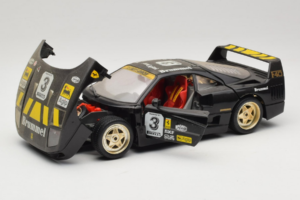 Ferrari F40 Magneti Marelli #3 Noir Bburago 1:18 3022-B1 Métal Moulé — image 2 sur 8