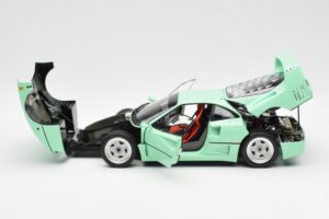 Ferrari F40 Vert Menthe Kyosho 1:18 08416MG Métal Moulé — image 5 sur 10