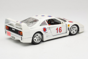 Ferrari F40 #16 Borsenmodells Blanc Limited Edition 333 pcs 1987 Bburago 1:18 3332-W1 Métal Moulé — image 3 sur 8