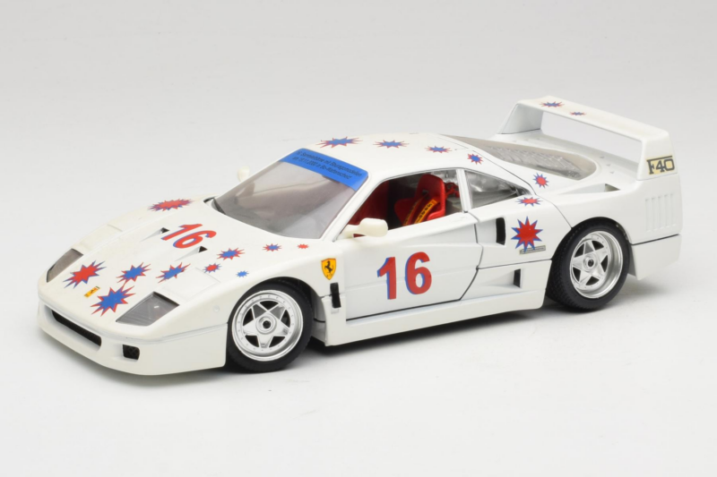 Ferrari F40 #16 Borsenmodells Blanc Limited Edition 333 pcs 1987 Bburago 1:18 3332-W1 Métal Moulé