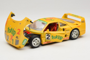 Ferrari F40 Totip Jolly Club #2 Jaune Bburago 1:18 3332-Y1 Métal Moulé — image 2 sur 8