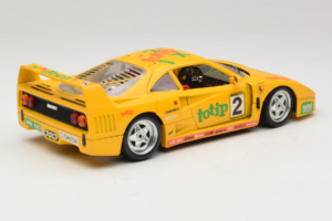 Ferrari F40 Totip Jolly Club #2 Jaune Bburago 1:18 3332-Y1 Métal Moulé — image 3 sur 8