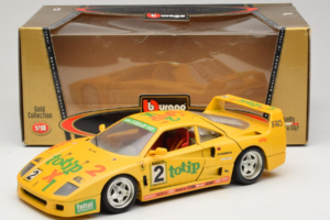 Ferrari F40 Totip Jolly Club #2 Jaune Bburago 1:18 3332-Y1 Métal Moulé — image 8 sur 8