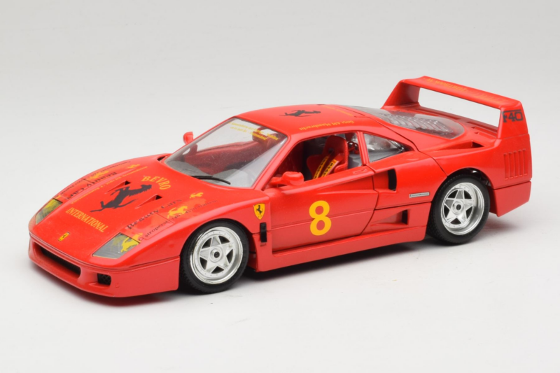 Ferrari F40 #8 Bevro International Rouge 1987 Bburago 1:18 3332-P3 Métal Moulé