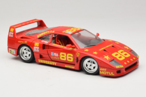 Ferrari F40 LM #86 Ch. Pozzi IMSA 24 Hours of Le Mans 1985 Rouge Bburago 1:18 3332-P6 Métal Moulé — image 6 sur 8