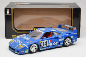 Ferrari F40 #34 M. Ferte / Thavenin / Palau Pilot Bleu 1987 Bburago 1:18 3032-B1 Métal Moulé — image 8 sur 8