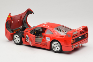 Ferrari F40 #56 Pilot Rouge 1987 Bburago 1:18 3332-P2 Métal Moulé — image 5 sur 8