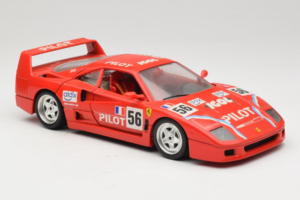 Ferrari F40 #56 Pilot Rouge 1987 Bburago 1:18 3332-P2 Métal Moulé — image 6 sur 8