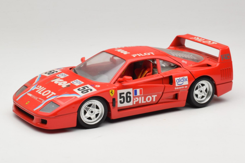 Ferrari F40 #56 Pilot Rouge 1987 Bburago 1:18 3332-P2 Métal Moulé