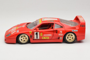Ferrari F40 Pirelli Agip #1 Ferrari Club Italia Rouge Bburago 1:18 3032-P2 Métal Moulé — image 4 sur 8