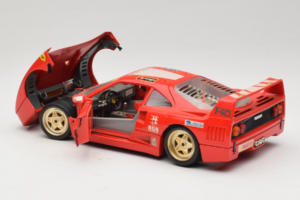 Ferrari F40 Pirelli Agip #1 Ferrari Club Italia Rouge Bburago 1:18 3032-P2 Métal Moulé — image 5 sur 8