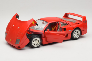 Ferrari F40 Rouge Diamond Edition Bburago 1:18 3022-P1 Métal Moulé — image 2 sur 8