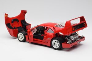 Ferrari F40 Rouge Hot Wheels 1:18 23911 Métal Moulé — image 5 sur 8