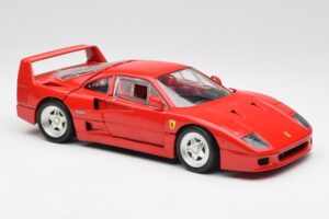 Ferrari F40 Rouge Hot Wheels 1:18 23911 Métal Moulé — image 6 sur 8