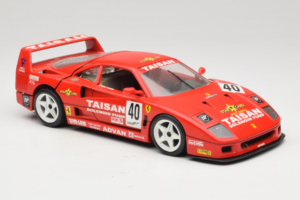 Ferrari F40 #40 T. Ohta / A. Reid Taisan Rouge 1987 Bburago 1:18 3022-T1 Métal Moulé — image 6 sur 8